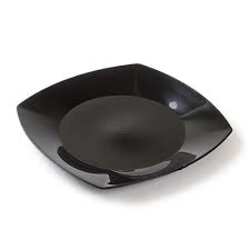 PLATOS CUADRADOS 22CM PLASTICO APTO MICRO. (NEGROS-BLANCOS)
