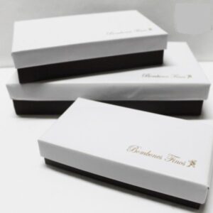 BOMBONERAS DE 1/4 BLANCA -MARRON BTO X 50 CAJAS